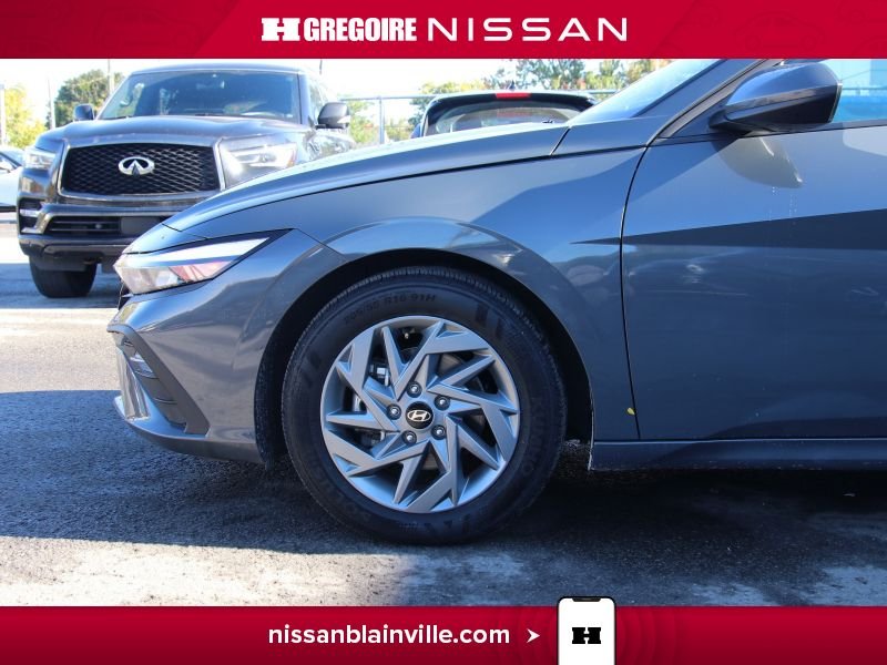 2025 Hyundai Elantra Grey Laval - photo #26