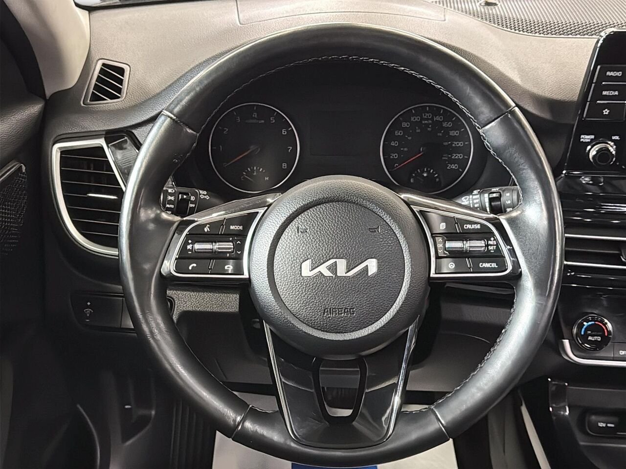 2023 KIA SELTOS EX 1 Grey Saint-Hyacinthe - photo #11