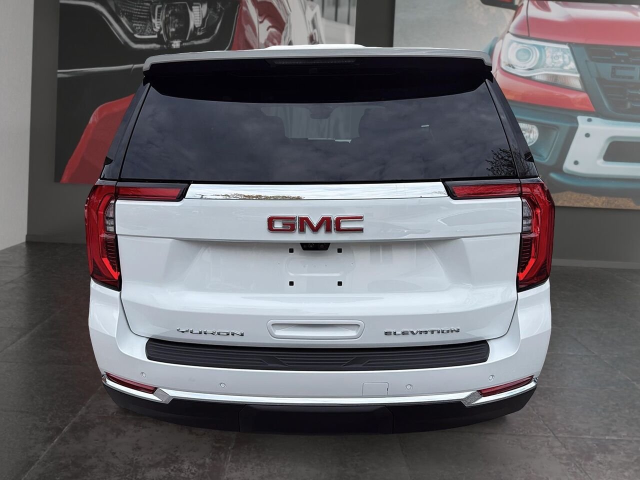 GMC Yukon 4RM ELEVATION 2027 BLANC SOMMET Saint-Hyacinthe - photo #2