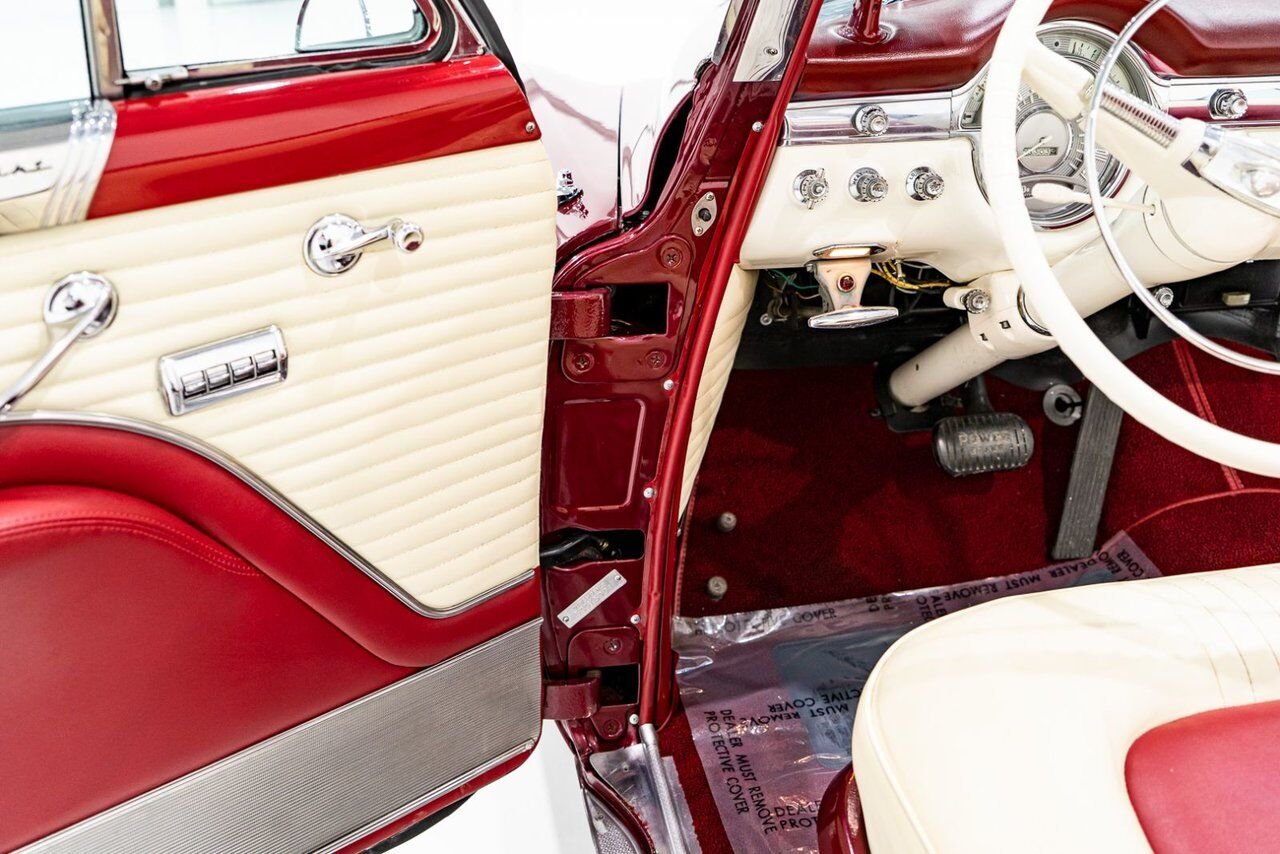Oldsmobile 98 PRIX EN USD | Convertible Beautifully Presented from complete Restoration 1953 Rouge Montréal - photo #61