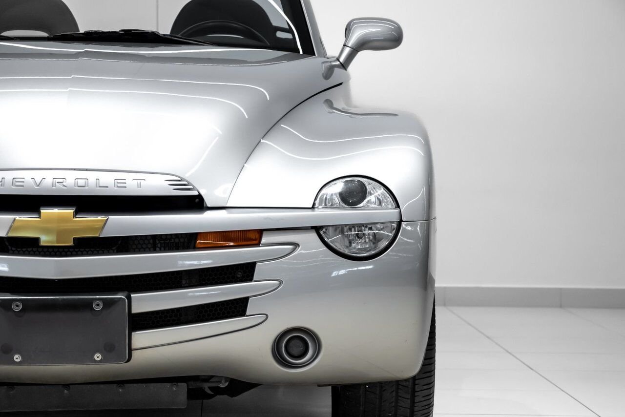Chevrolet SSR INSTANT CLASSIC COLLECTABLE LOW KM 2004 Argent Kirkland - photo #6