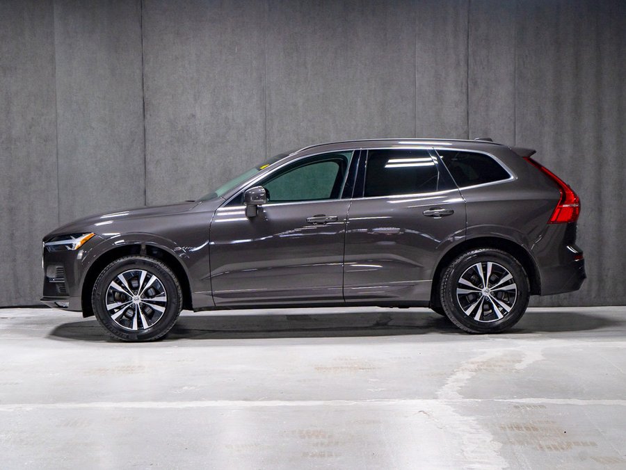 2022 Volvo XC60 B5 MOMENTUM HARMAN KARDON Grey