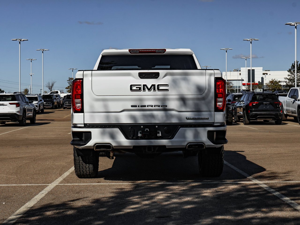 2023 GMC Sierra 1500 4WD Crew Cab 147 Elevation White Sherwood Park - photo #6