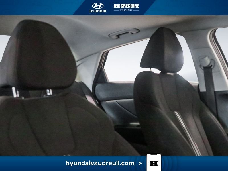 2024 Hyundai Elantra Grey Blainville - photo #29