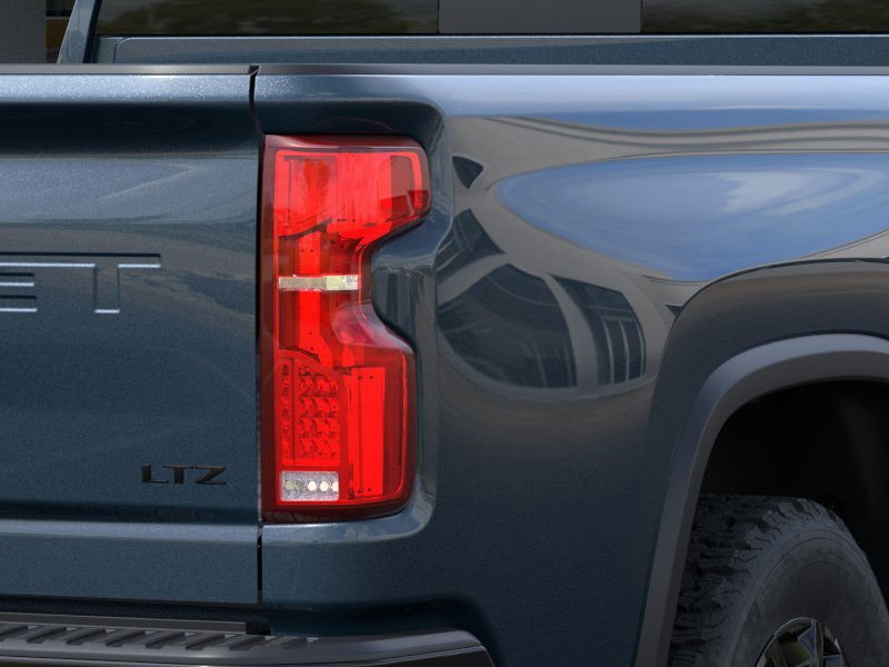 Chevrolet Silverado 2500HD LTZ 2025 Bleu riverain métallisé Saint-Eustache - photo #10