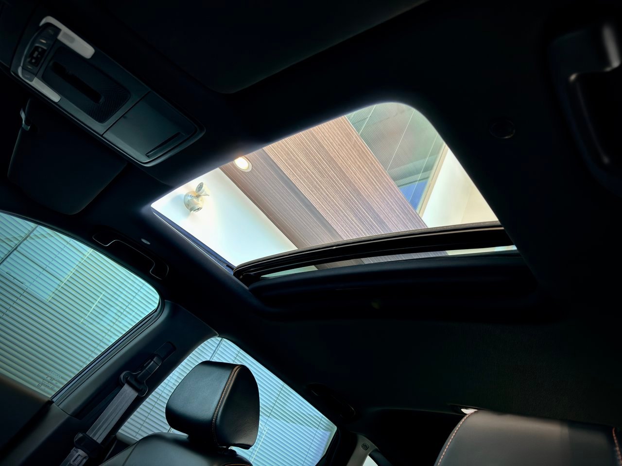 2024 Honda CR-V Hybrid Blue Notre-Dame-des-Prairies - photo #15