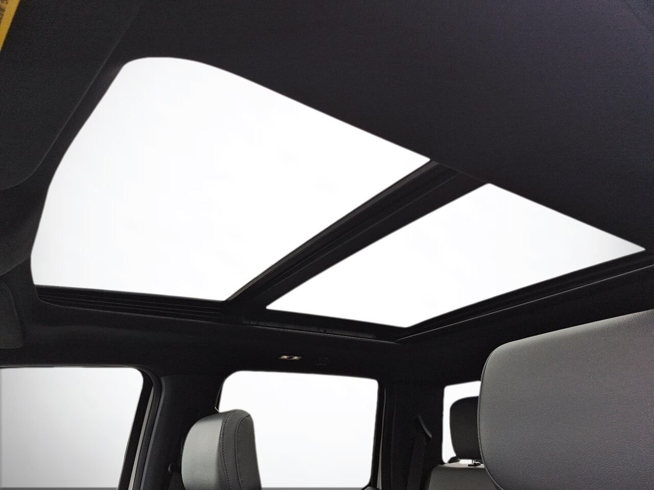 2024 Ford F-150 Lightning White Saint-Jérôme - photo #15