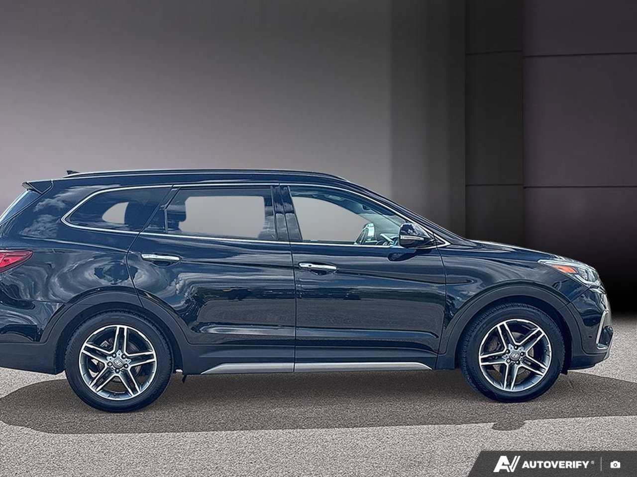 2017 Hyundai Santa Fe XL KM8SNDHF6HU238235 Black Mirabel - photo #5