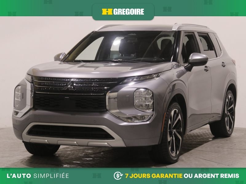 2022 Mitsubishi Outlander Grey Laval - photo #2