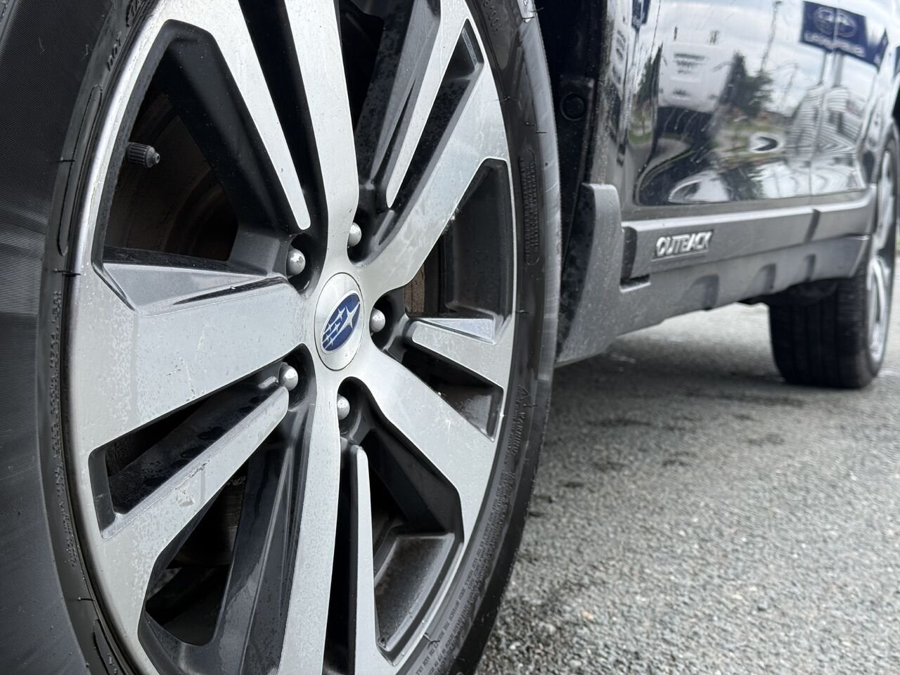 2018 Subaru Outback 3.6R Black Granby - photo #10