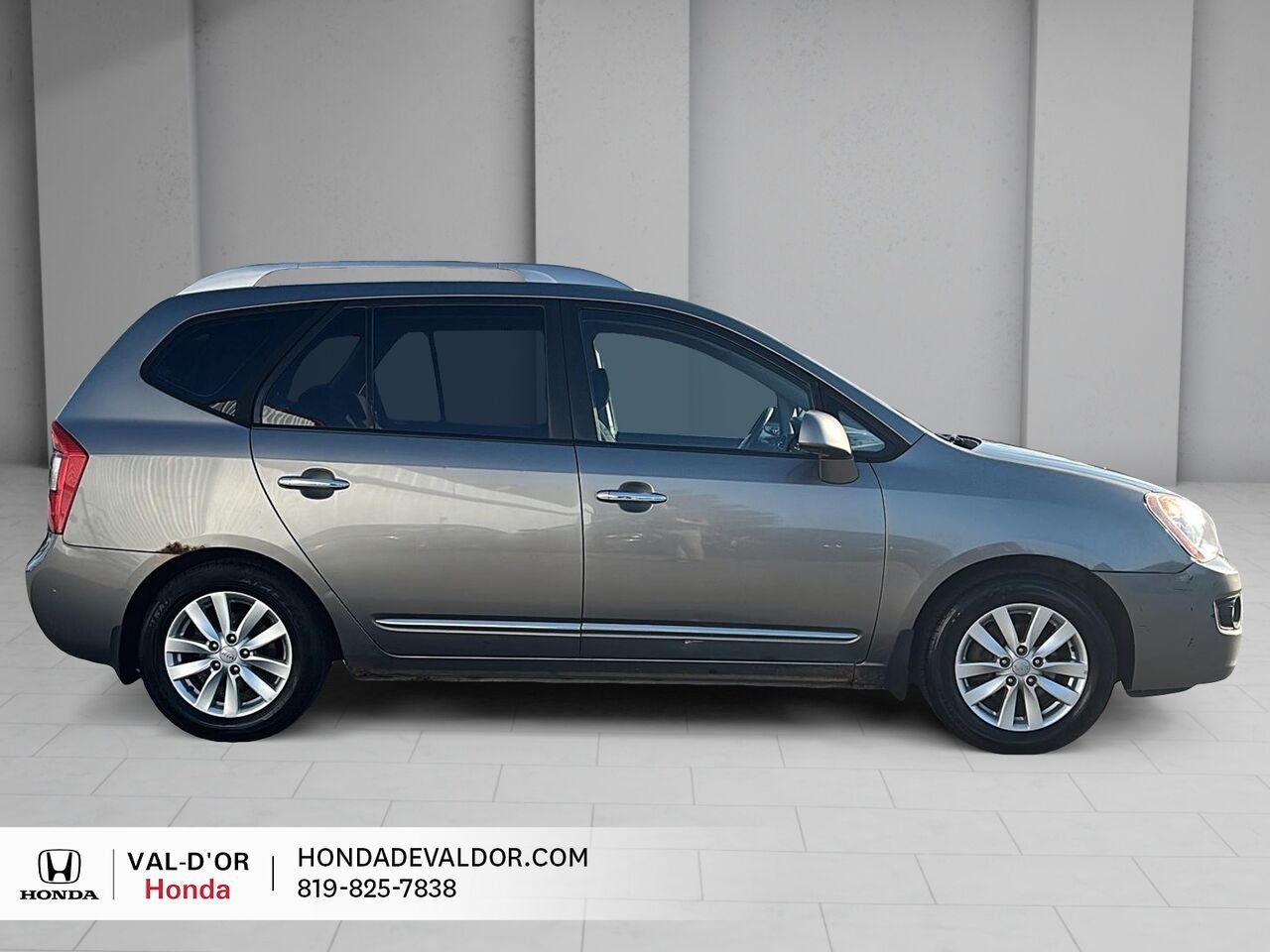 2012 Kia Rondo Familiale 4 portes, 4 cyl. en ligne, EX Silver Val-d'Or - photo #4