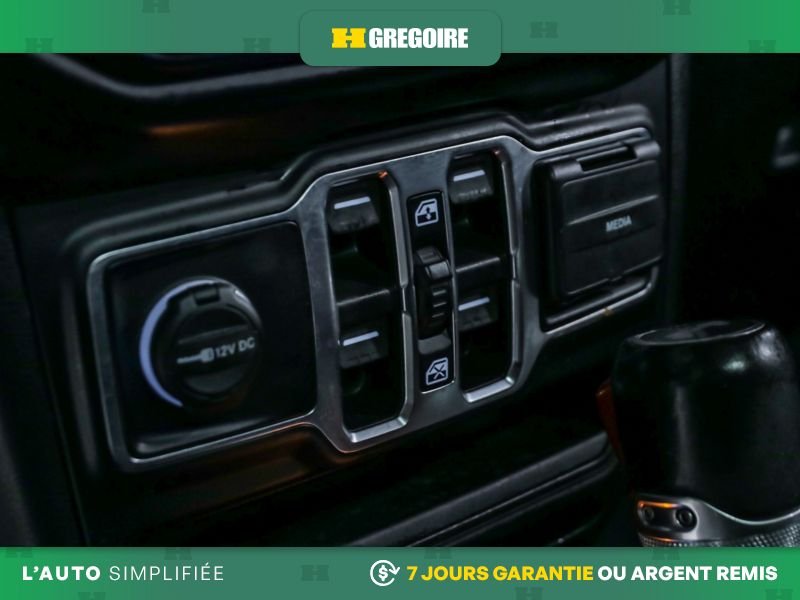 2021 Jeep Wrangler Black Blainville - photo #13