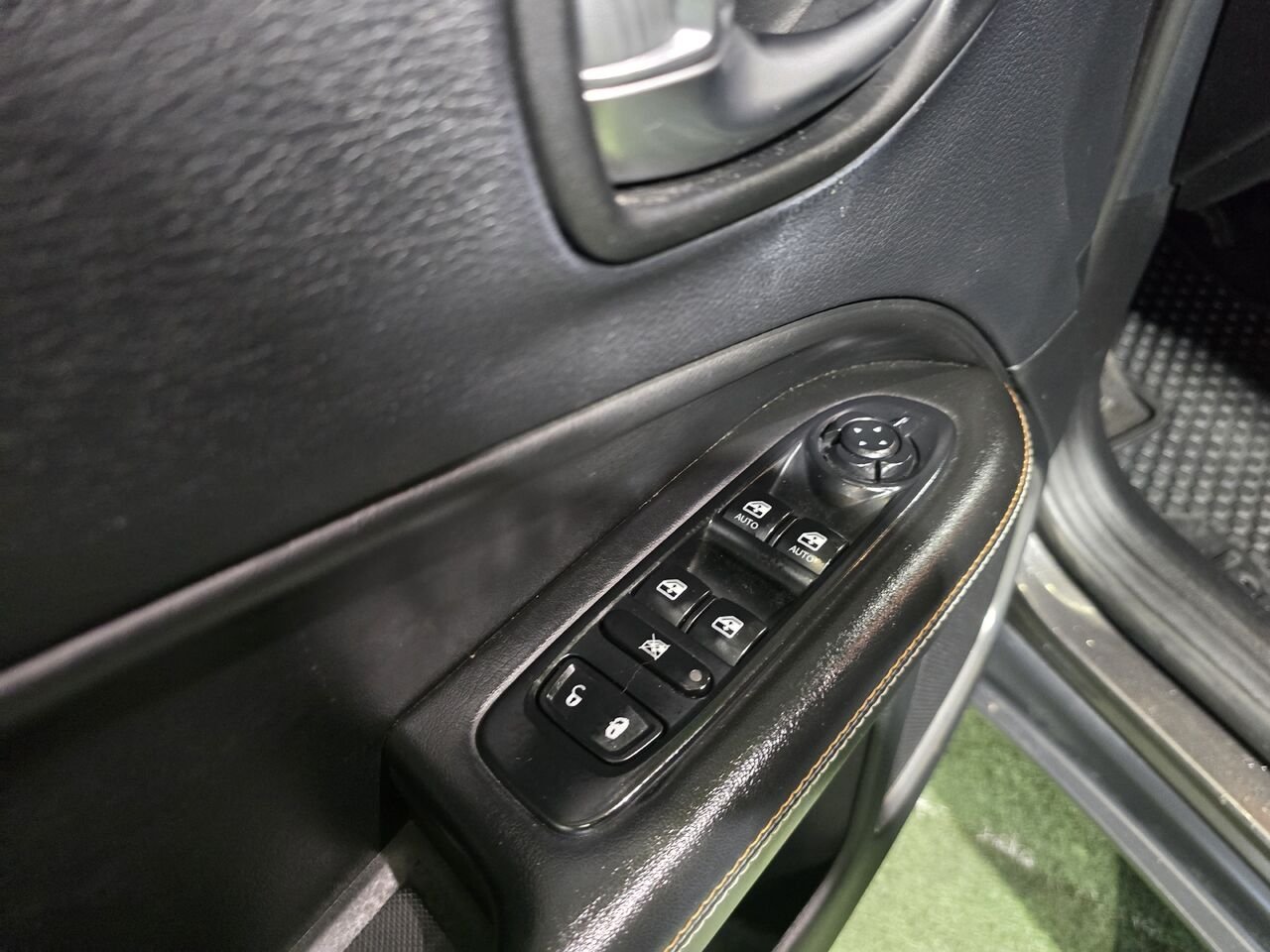 Jeep Compass 2018 Gris Longueuil, - photo #12