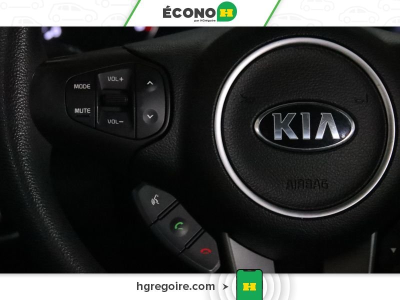 2015 Kia Rondo Grey Saint-Eustache - photo #14