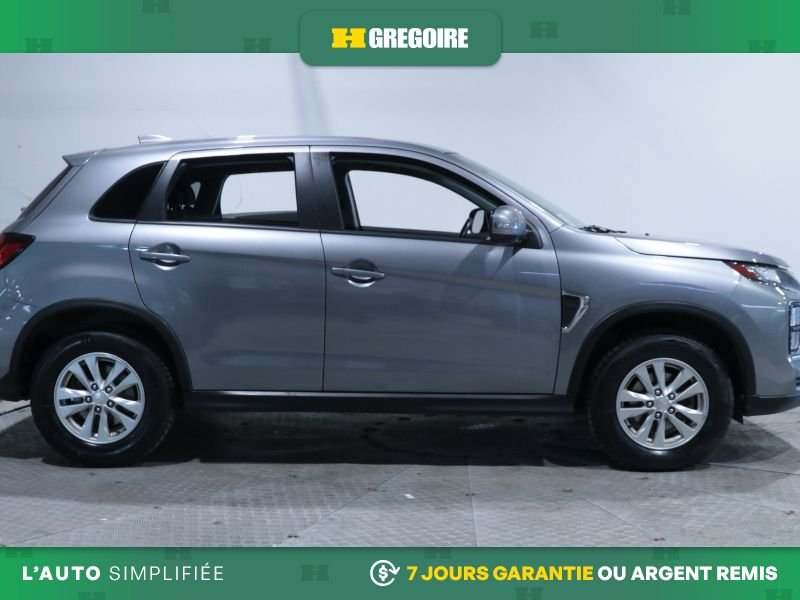 2023 Mitsubishi RVR Grey Laval - photo #10