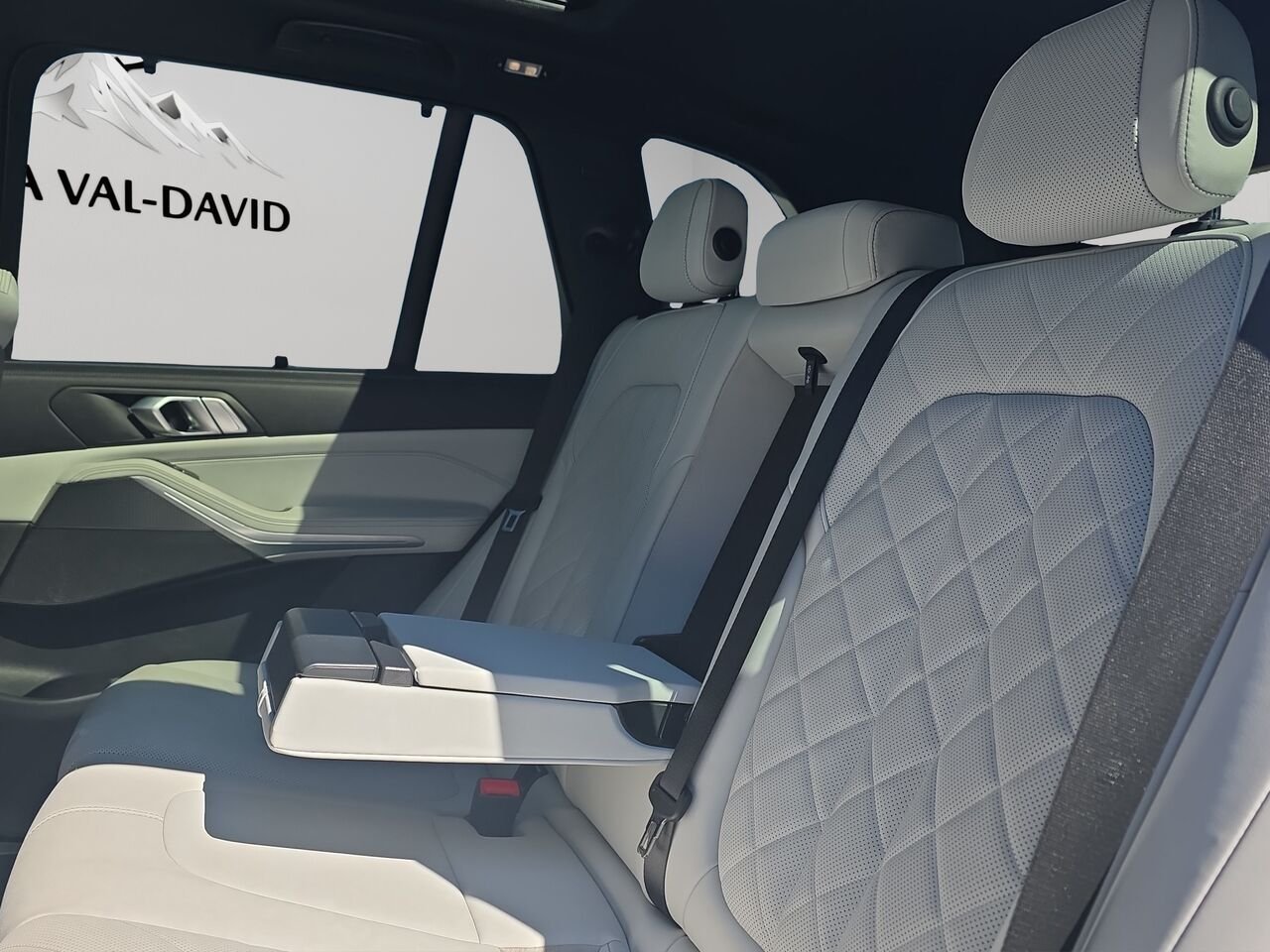 2023 BMW X5 X5 xDrive45e hybride rechargeable, conduite assisté, M pack Green Val-David - photo #17