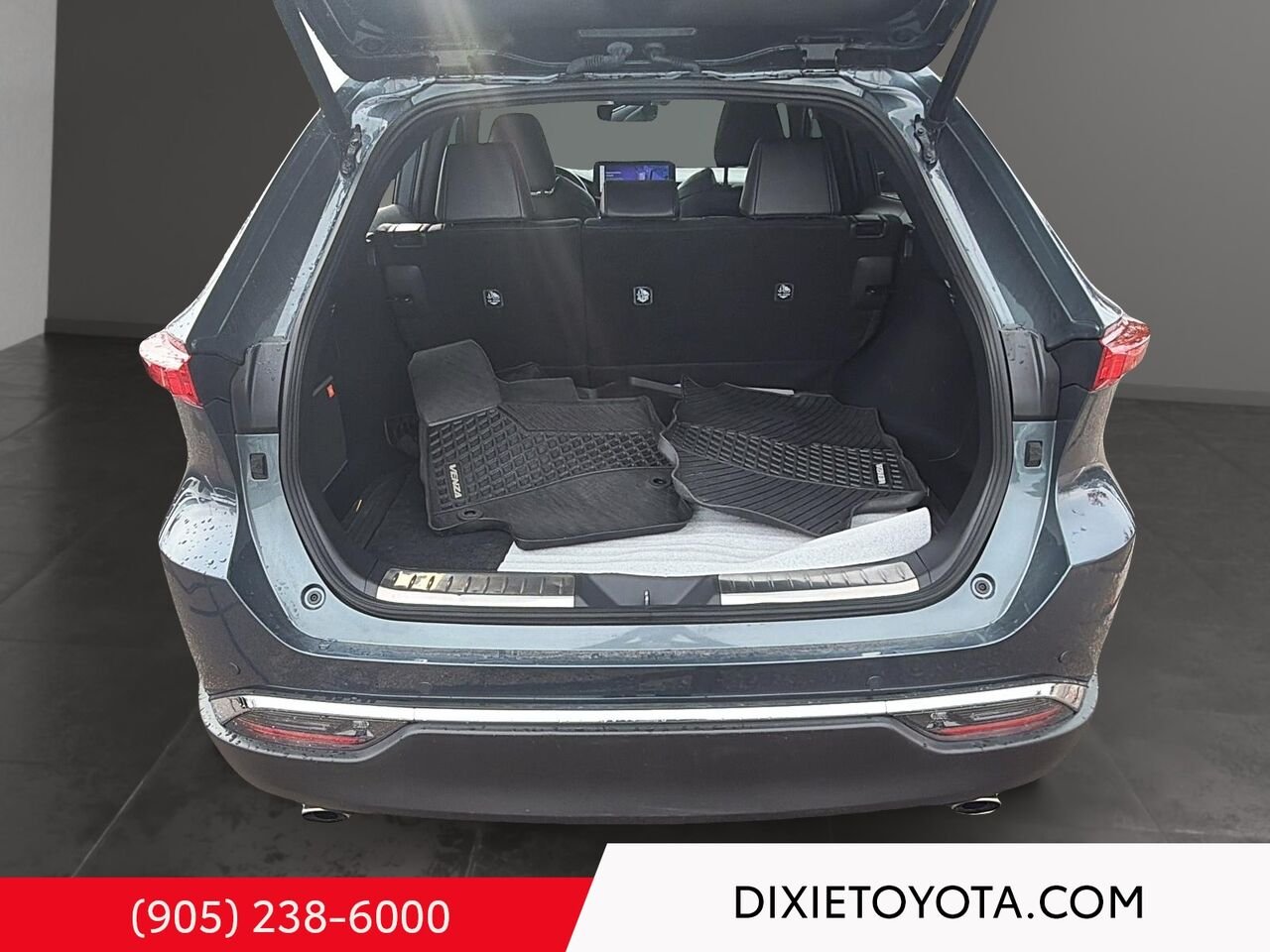 2023 Toyota Venza Hybrid Limited AWD / CLEAN CARFAX / HEATED AND VENTILATED SEATS / MOONROOF / ALLOY WHEELS / CARPLAY AND ANDROID AUTO Grey Mississauga - photo #21