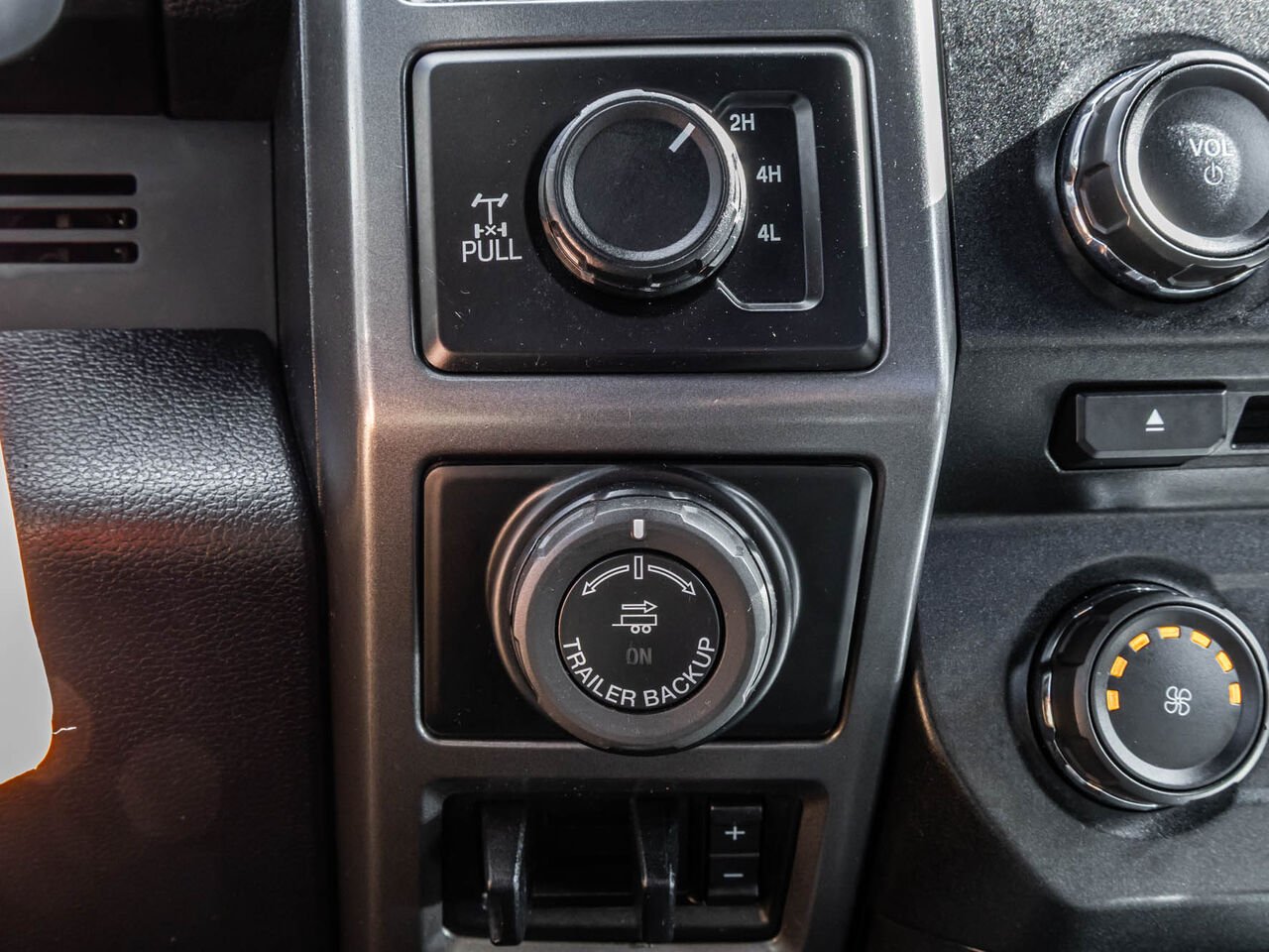 2018 Ford F-150 Grey Sainte-Julienne - photo #20