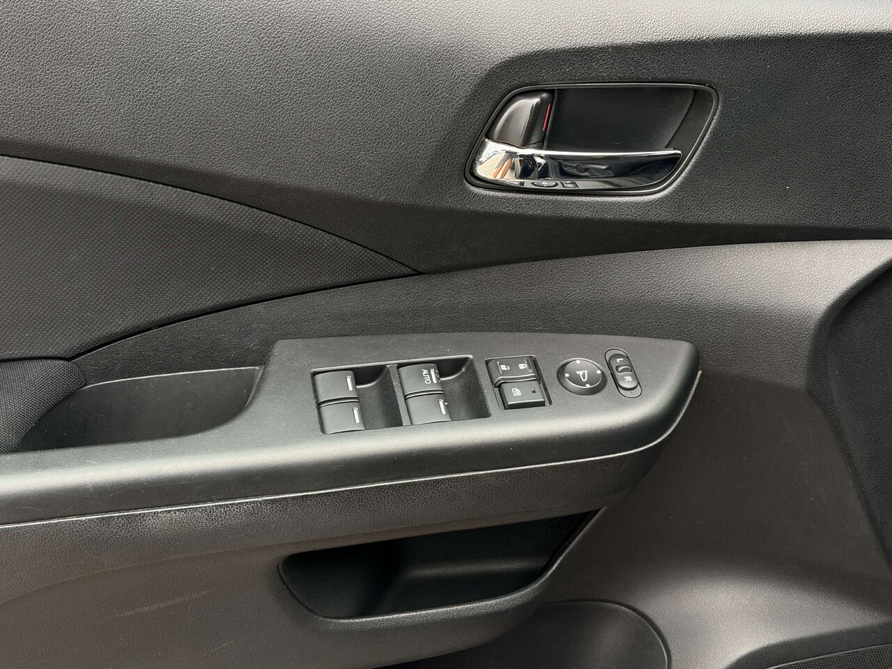 Honda CR-V SE 2015 Noir Gatineau - photo #9