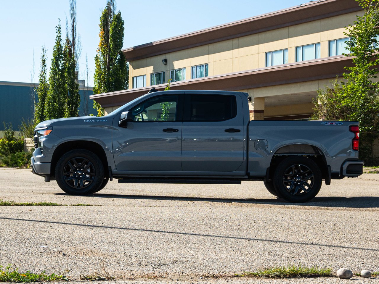 2024 Chevrolet Silverado 1500 4WD Crew Cab 147 Custom Grey Sherwood Park - photo #10