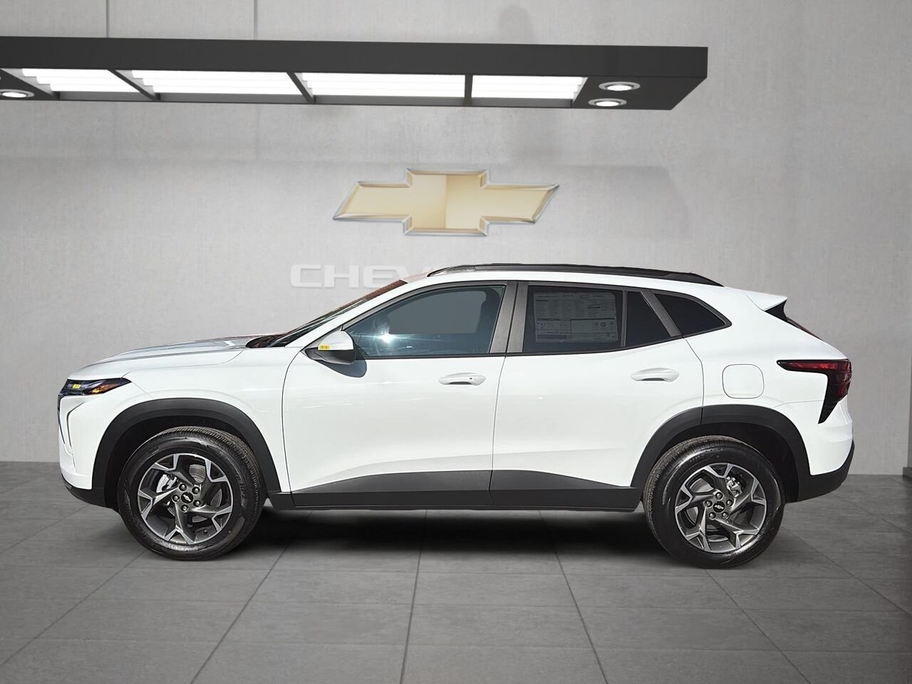 CHEVROLET Trax LT 2026 BLANC SOMMET Saint-Hyacinthe - photo #4