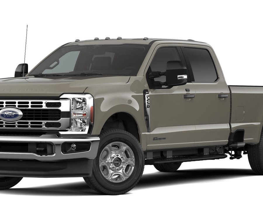 Ford Super Duty F-250 SRW XLT 2026 Gris marais