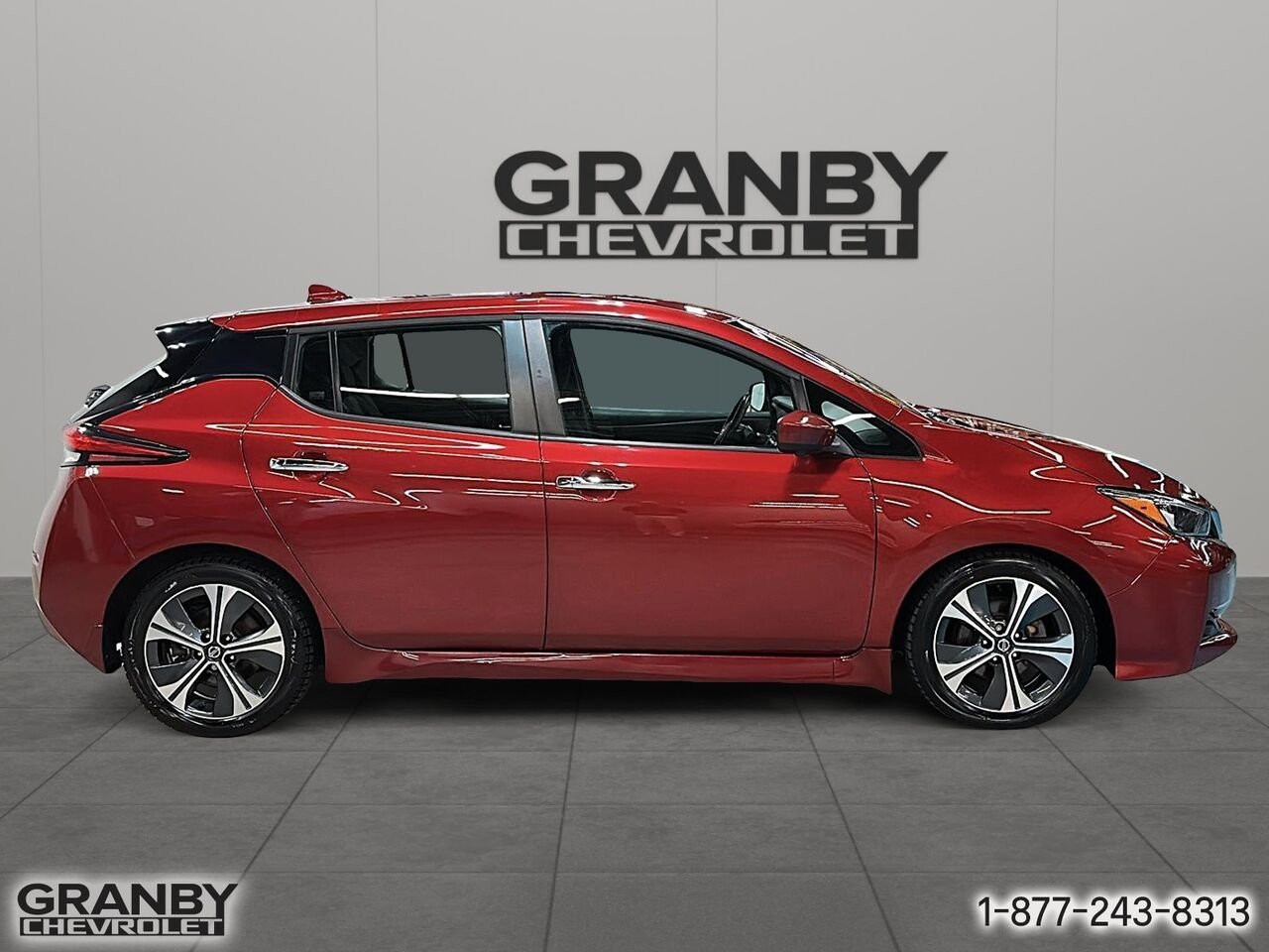 2020 Nissan LEAF SV à hayon | 27-0179A Red Granby - photo #3