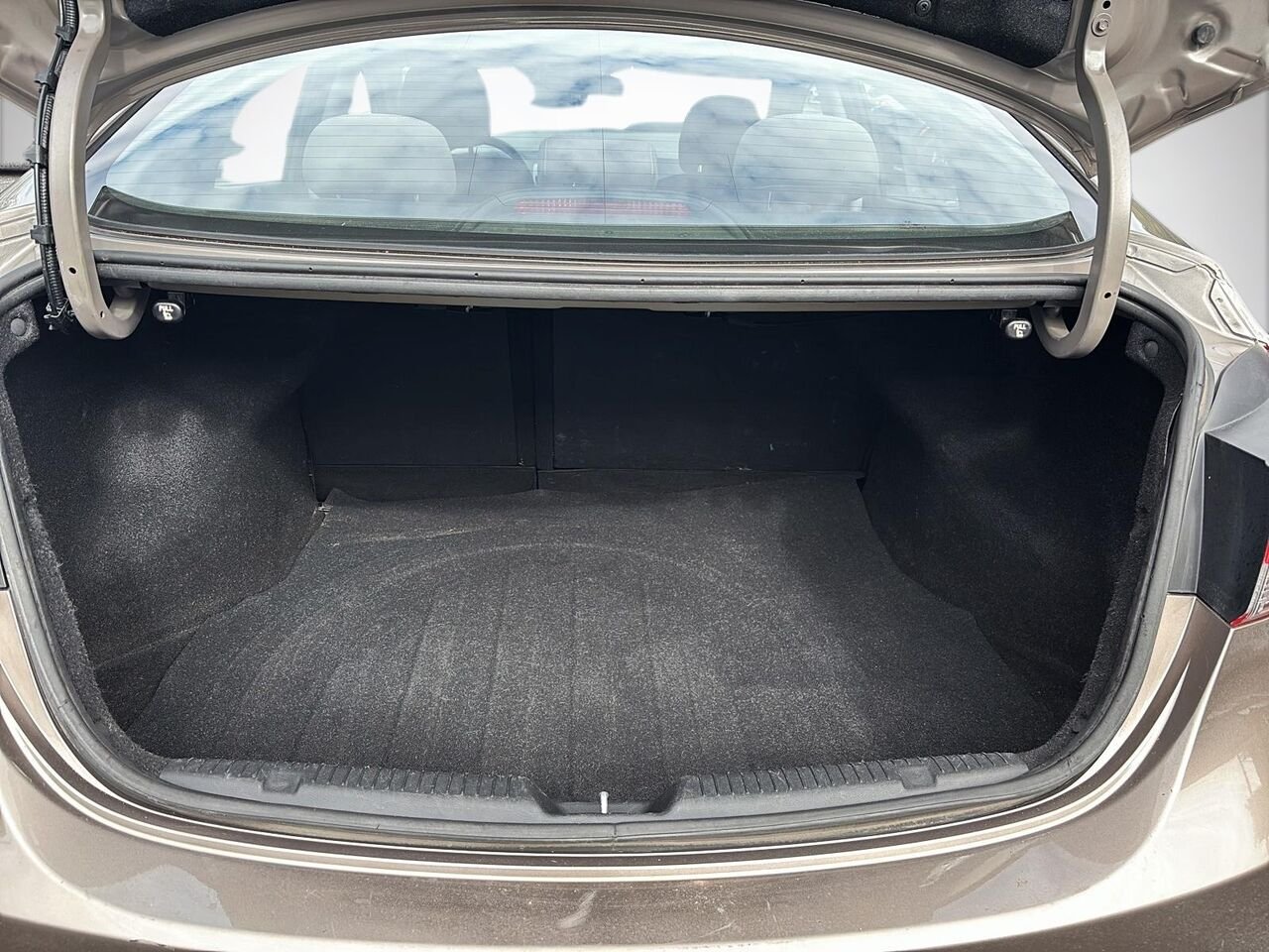 2015 HYUNDAI ELANTRA BASE Grey Saint-Hyacinthe - photo #5