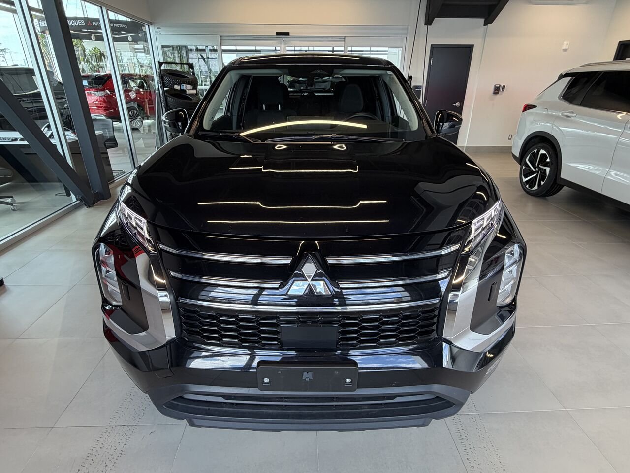 Mitsubishi Outlander 2025 Noir Saint-Eustache - photo #5