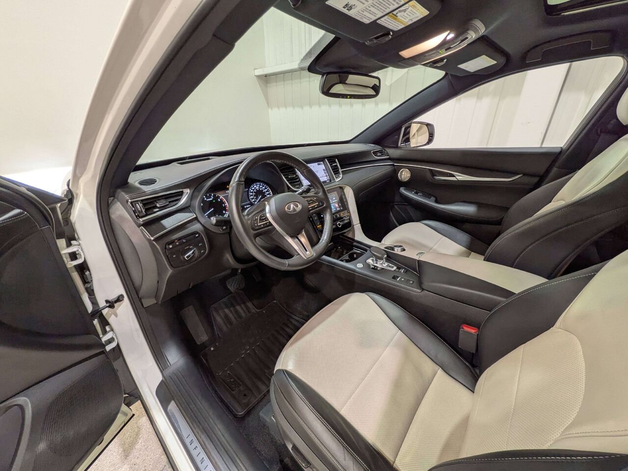 2022 INFINITI QX55 SENSORY AWD White Val-David - photo #10