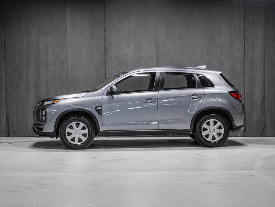 2025 Mitsubishi RVR ES Grey