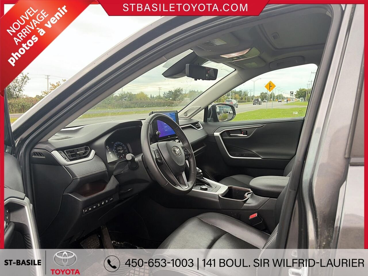 TOYOTA RAV4 2023 Gris Saint-Basile-le-Grand - photo #5