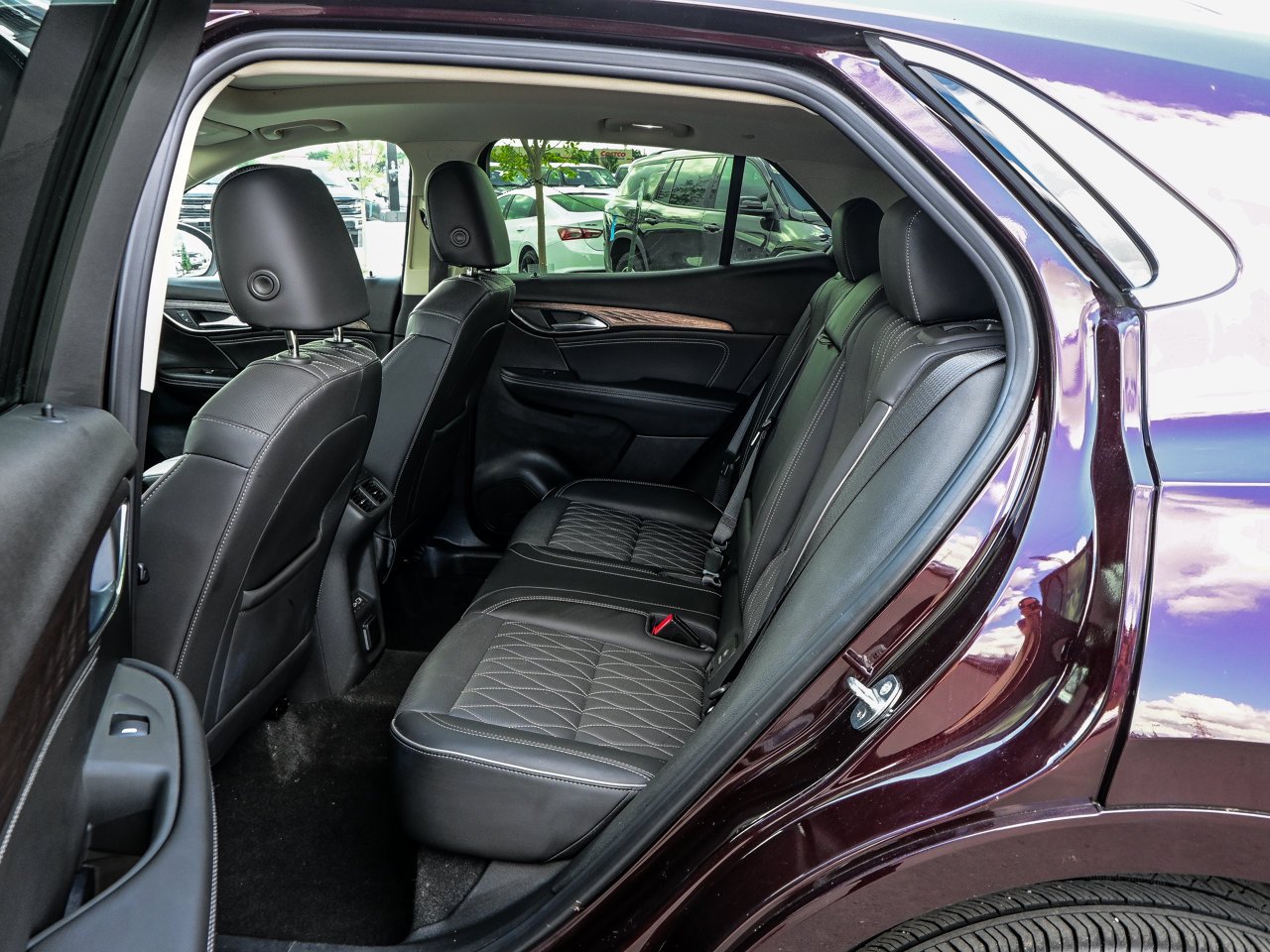 2023 Buick Envision AWD 4dr Avenir Red Sherwood Park - photo #35