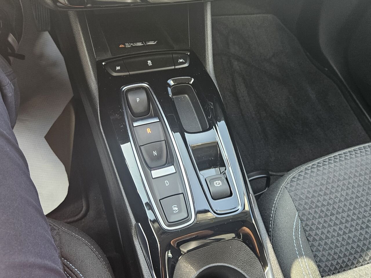 2023 Chevrolet Bolt EUV Traction avant 4 portes LT Blue Thetford Mines - photo #10