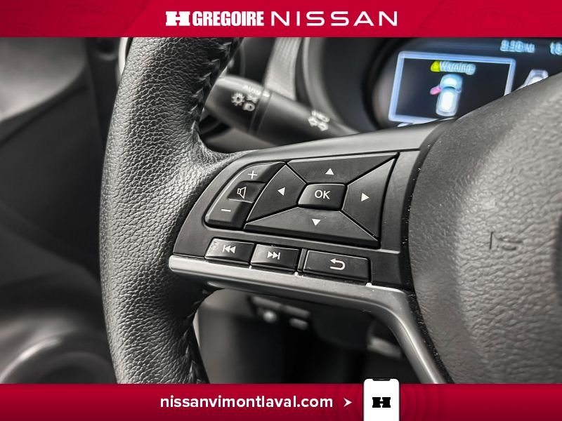 2025 Nissan Kicks White Saint-Eustache - photo #22