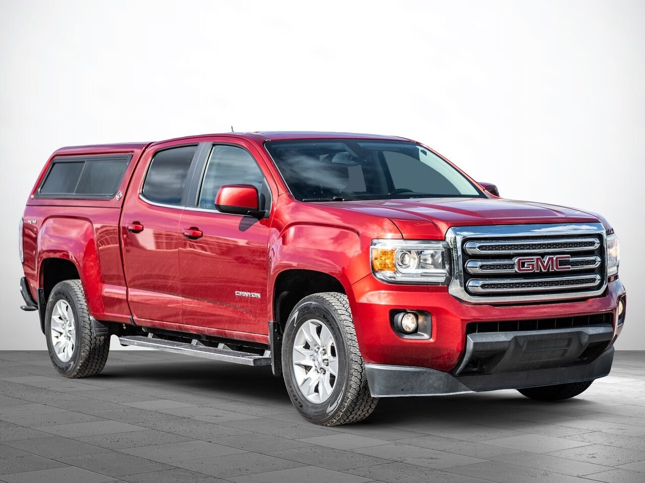 GMC Canyon 2016 Rouge Sainte-Julienne - photo #1