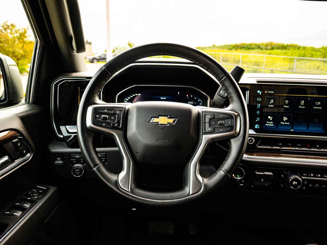 2026 Chevrolet Silverado 1500 4WD Crew Cab 147 LT Black Sherwood Park - photo #29