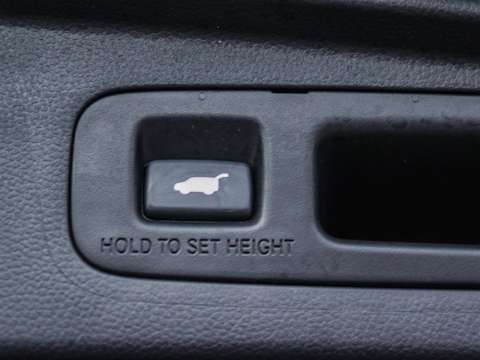 Honda CR-V hybride Touring 2024 Grey Ottawa & Gatineau - photo #19