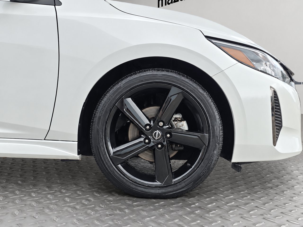 2024 Nissan Sentra SR CVT White Val-David - photo #7