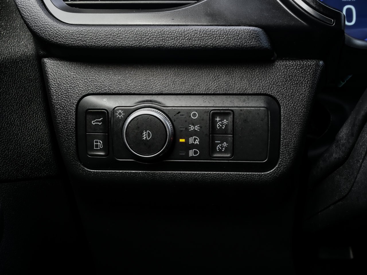 2022 Ford Escape Titanium Plug-In Hybrid FWD White Sherwood Park - photo #20