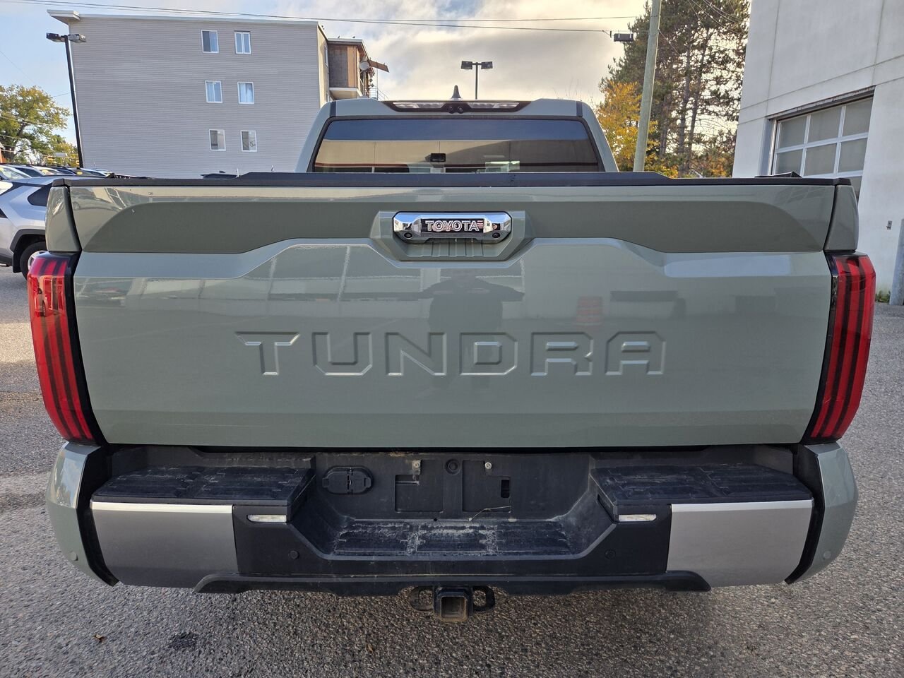 2024 Toyota TUNDRA LIMITED Grey Mont-Laurier - photo #3