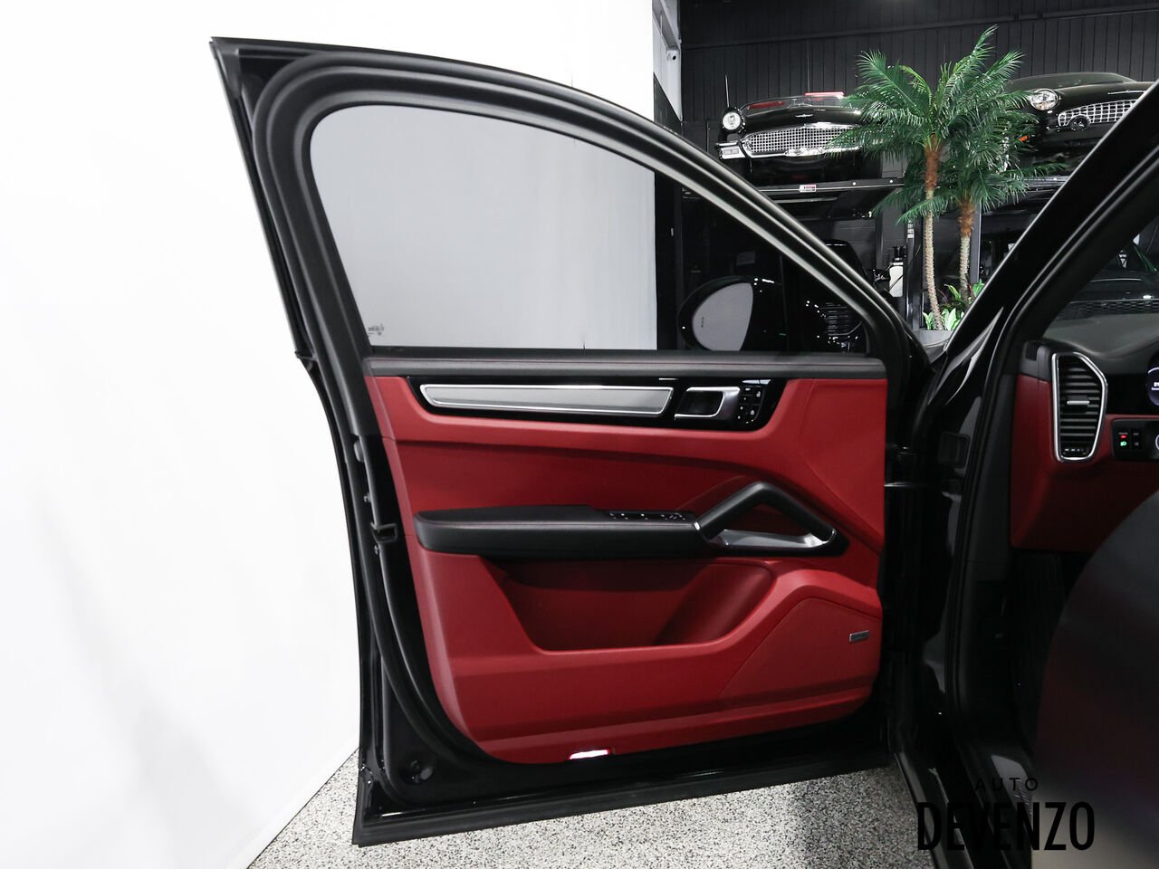 2020 Porsche Cayenne Black Saint-Eustache - photo #7