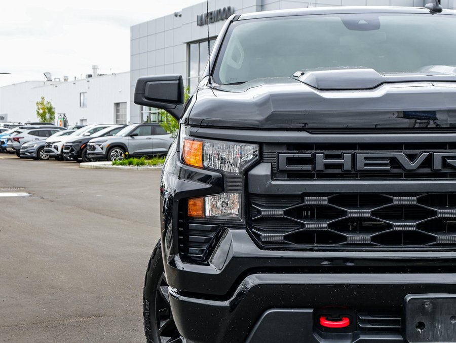2024 Chevrolet Silverado 1500 Custom Trail Boss 3.0L Duramax | Remote Start Black