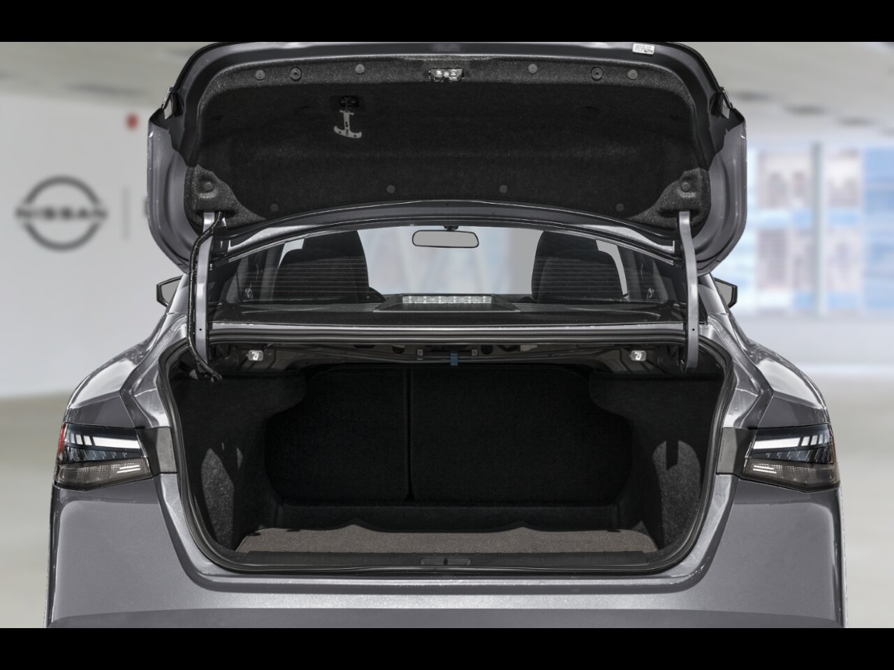 2027 Nissan Sentra Super Black Saint-Eustache - photo #5