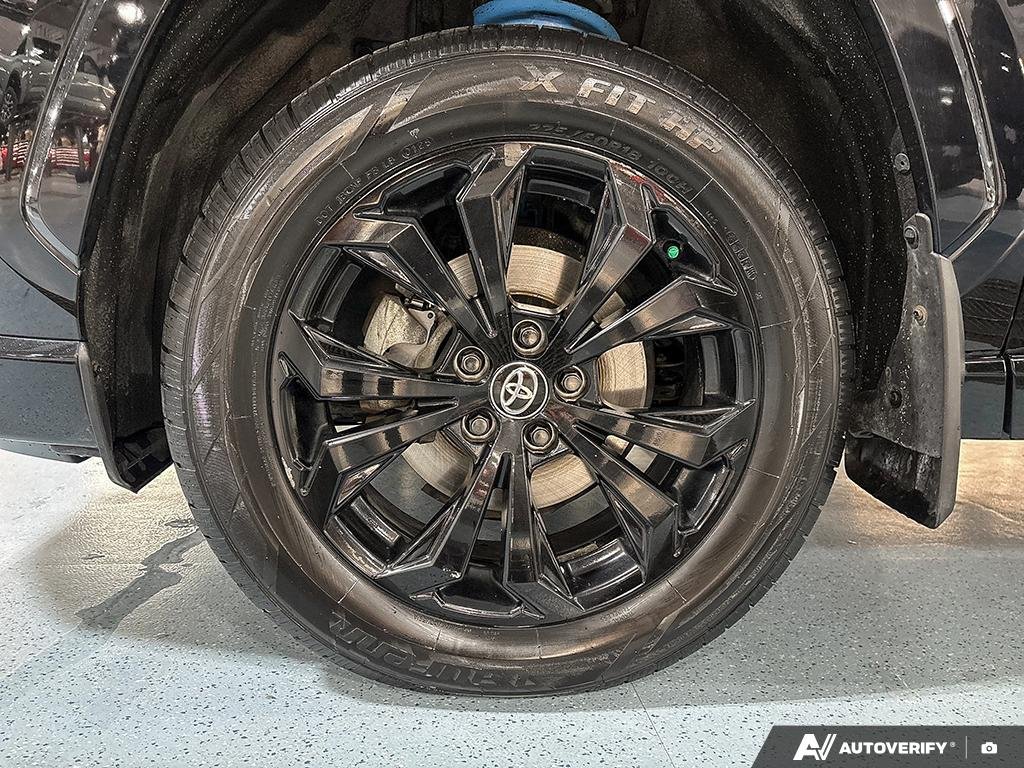 2022 Toyota RAV4 2602099A | Hybrid SE, well maintained, local trade Black Edmonton - photo #5