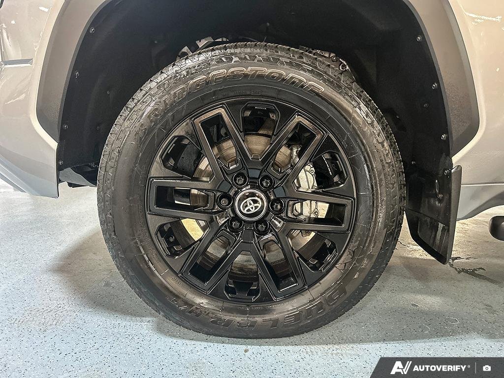 2025 Toyota Tundra S2500032 | Limited, former demo, loaded with accessories! Silver Edmonton - photo #5