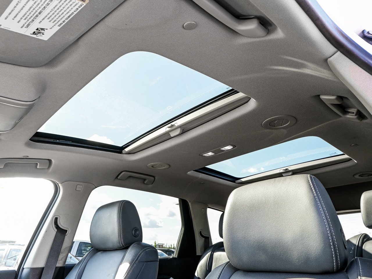 2020 Buick Enclave AWD 4dr Essence White Sherwood Park - photo #14
