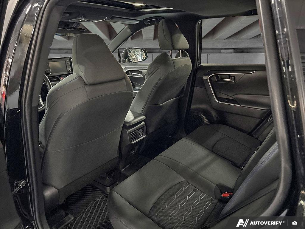 2022 Toyota RAV4 2602099A | Hybrid SE, well maintained, local trade Black Edmonton - photo #22