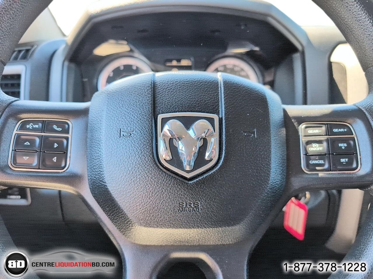 RAM 1500 CLASSIC EXPRESS | BD0377 2019 Rouge Granby - photo #17