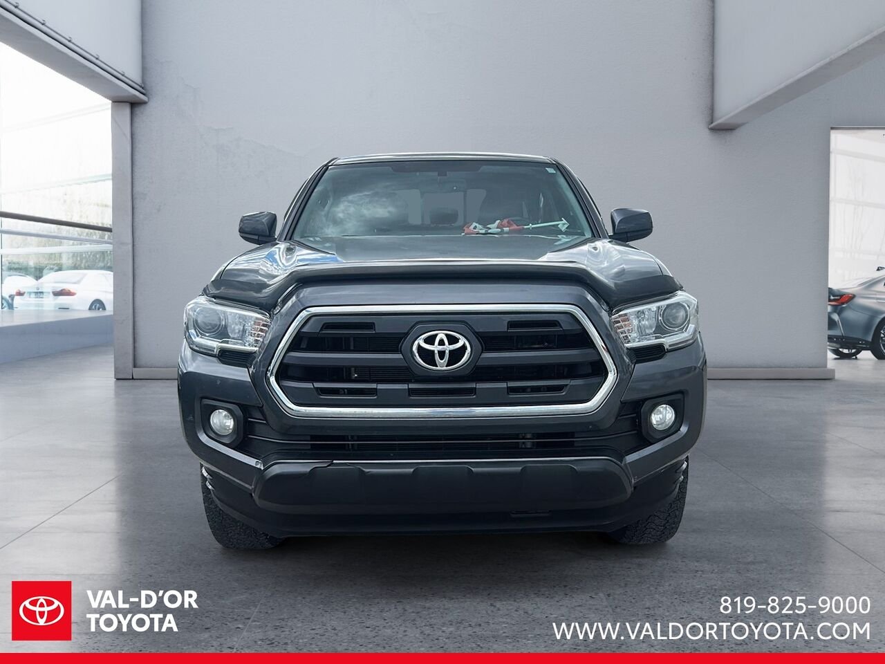 Toyota Tacoma SR5 Double Cab V6 4RM BA 2017 Gris magnétique métallisé Val-d'Or - photo #1